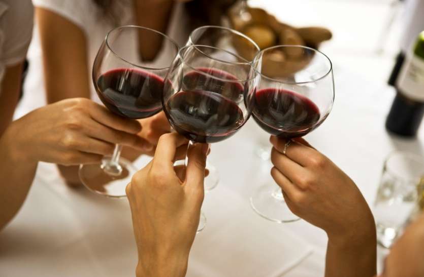 Woman drinker increase in Gujarat इस राज्य में दोगुनी हुई Alcohol पीने वाली महिलाओं की संख्या, 5 वर्ष में पुरुषों का आंकड़ा हुआ कम