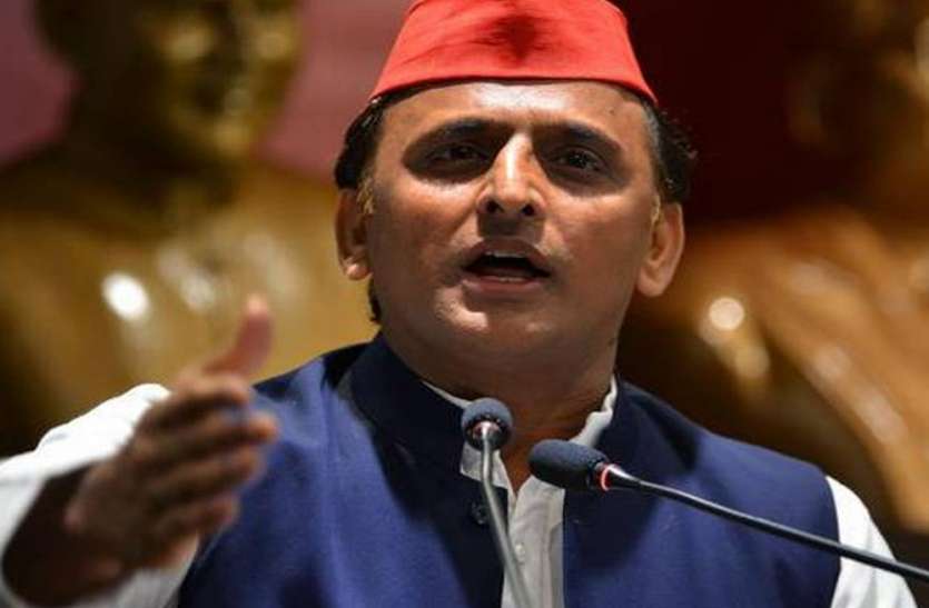 भाजपा सरकार की असंवेदनशीलता, अन्नदाता का है अपमान : अखिलेश यादव भाजपा सरकार की असंवेदनशीलता, अन्नदाता का है अपमान : अखिलेश यादव
