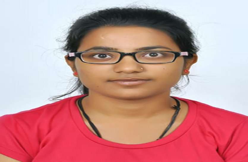 बालोद: जेल प्रहरी की बेटी बनी भाभा एटॉमिक रिसर्च सेंटर में साइंटिस्ट ऑफिसर, गदगद पिता बोले छाती चौड़ी हो गई