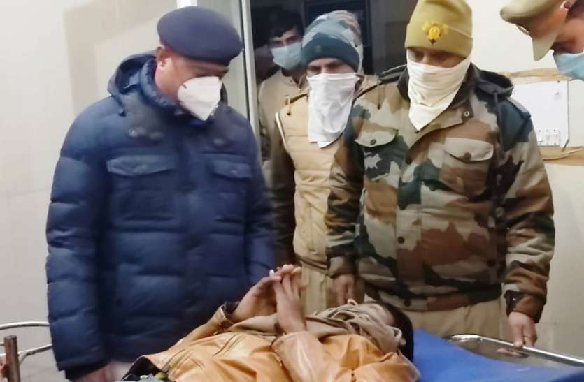 Muthbhed पुलिस मुठभेड़ में नौ बदमाश गिरफ्तार, पैर में गोली लगने से दो घायल