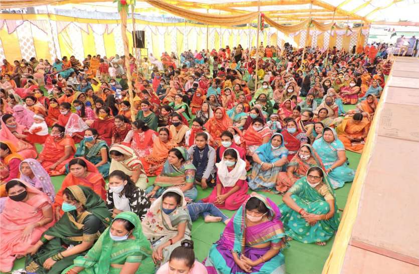 samavsharan vidhan sampanna वाणी में माधुर्य की कीमत तो तभी है जब आचरण में भी माधुर्य हो-मुनिश्री