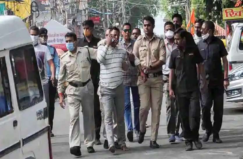2_10.jpg विकास दुबे के नेटवर्क में 1.5 अरब की संपत्ति की जांच करना सरकार के लिए बड़ी चुनौती, एसआईटी ने ईडी को सौंपी जांच रिपोर्ट
