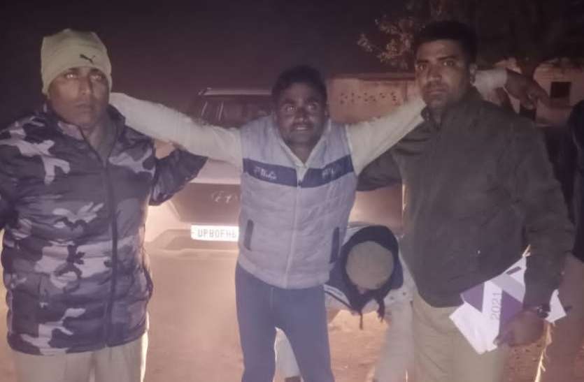 Crook फिरोजाबाद के बाद आगरा में बदमाशों की शामत, मुठभेड़ में नौ गिरफ्तार