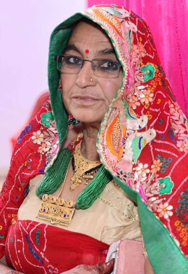 सड़क हादसे में दंपति की मौत के बाद चनाना में सन्नाटा, बाजार बंद