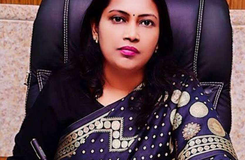 dm_muzaffarnagar.jpg मुजफ्फरनगर की डीएम ने बनवाया ऐसा सॉफ्टवेयर 24 घंटे करेगा भूमाफियाओं की निगरानी