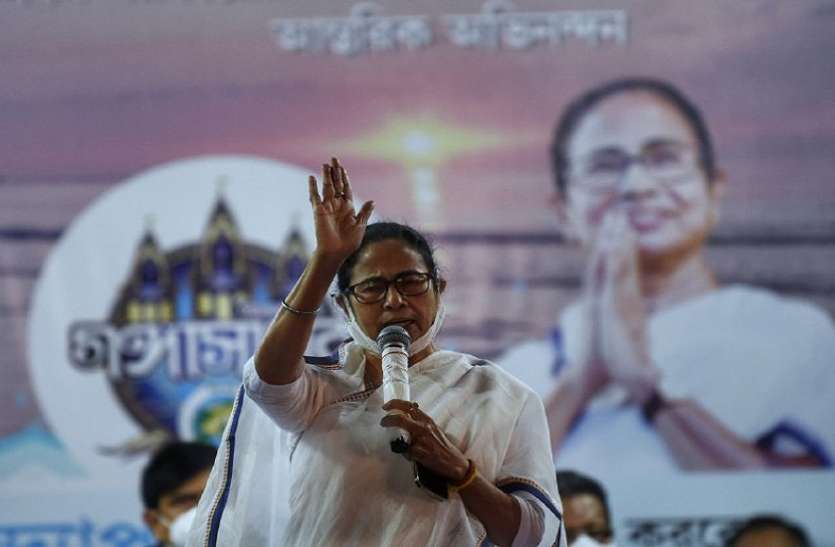 स्वास्थ्य कार्ड नहीं स्वीकारने पर होगी कार्रवाई : ममता स्वास्थ्य कार्ड नहीं स्वीकारने पर होगी कार्रवाई : ममता