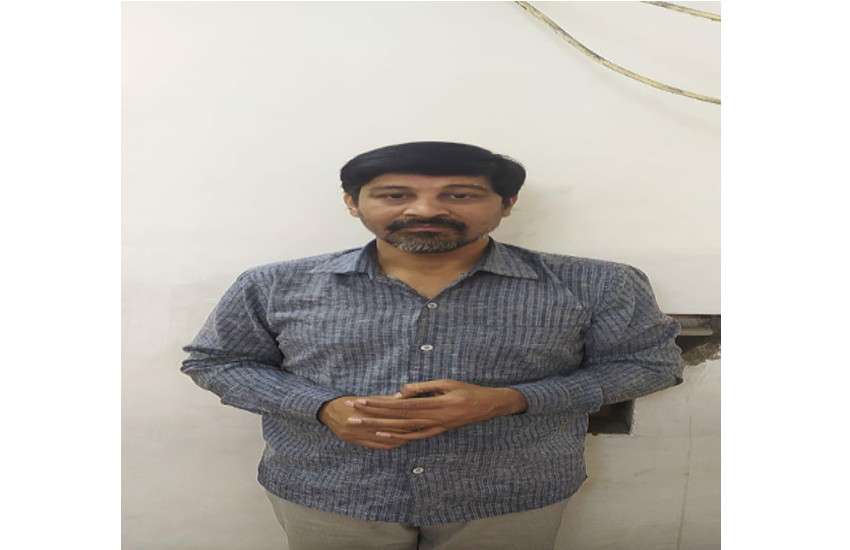 manish_aropi_1.jpg