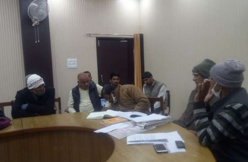 नहरों के संचालन में आ रही समस्याओं से करवाया अवगत, नहर अध्यक्षों की बैठक में लिए कई निर्णय नहरों के संचालन में आ रही समस्याओं से करवाया अवगत, नहर अध्यक्षों की बैठक में लिए कई निर्णय