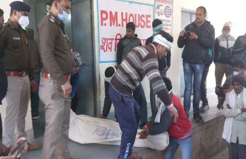 जहरीली शराब से 11 की मौत, लोगों का गुस्सा फूटा, बोले- अब एंबुलेंस लाए हो, बीमार हुए तब कहां थे