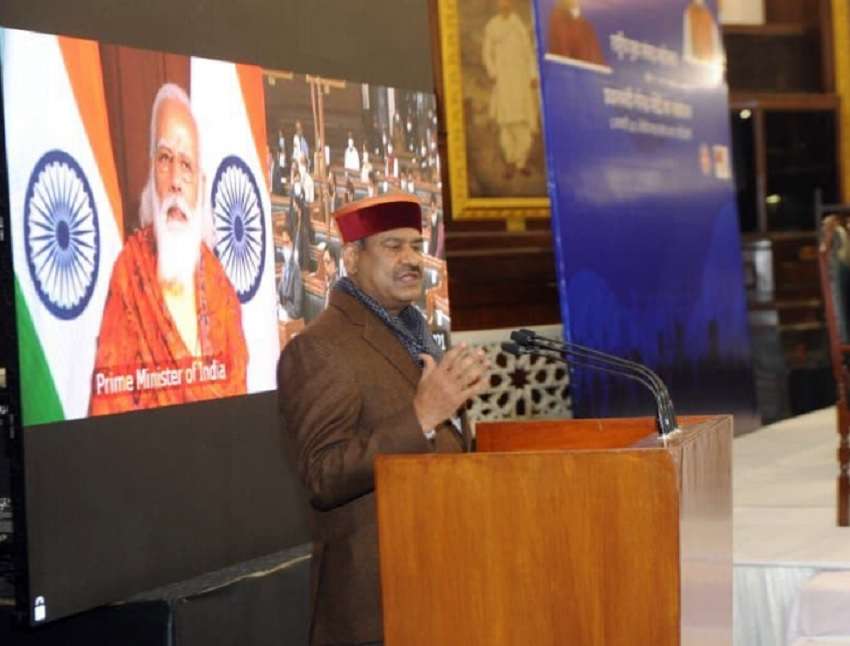 एक उपनाम की बैसाखी पर चुनाव जीतने के दिन समाप्त-मोदी