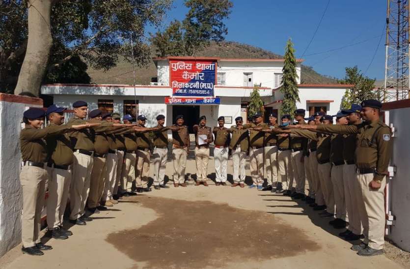 photo_2021-01-12_13-33-15_1.jpg नारी अपने आप को सुरक्षित महसूस करें, इसलिए पुलिस थाना स्टाफ ने ली शपथ