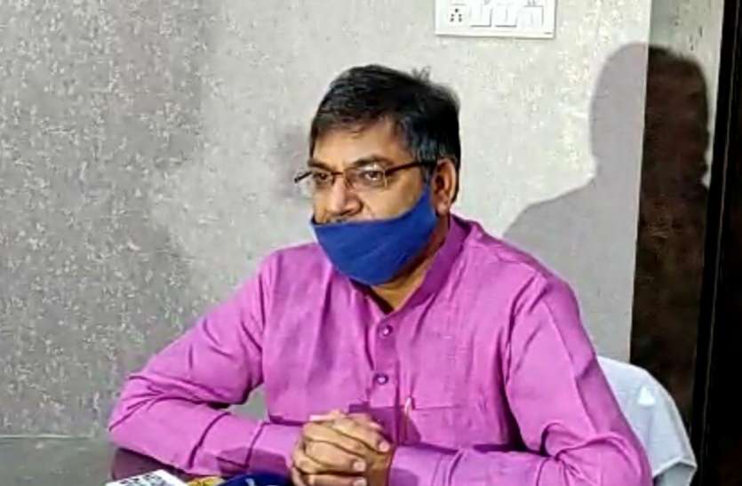 मोदी सरकार की किसानों से वार्ता सकारात्मक रही, मगर कांग्रेस ने किसानों को गुमराह किया-पूनियां मोदी सरकार की किसानों से वार्ता सकारात्मक रही, मगर कांग्रेस ने किसानों को गुमराह किया-पूनियां