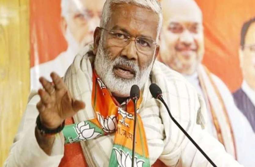 भाजपा के पास नीति भी नेतृत्व भी, सिंबल पर नहीं कोई फैसला, पंचायत चुनाव लड़ने की रणनीति तैयारी: स्वतंत्र देव सिंह सिंबल पर नहीं कोई फैसला, पंचायत चुनाव लड़ने की रणनीति तैयार, भाजपा उतारेगी प्रत्याशी: स्वतंत्र देव सिंह