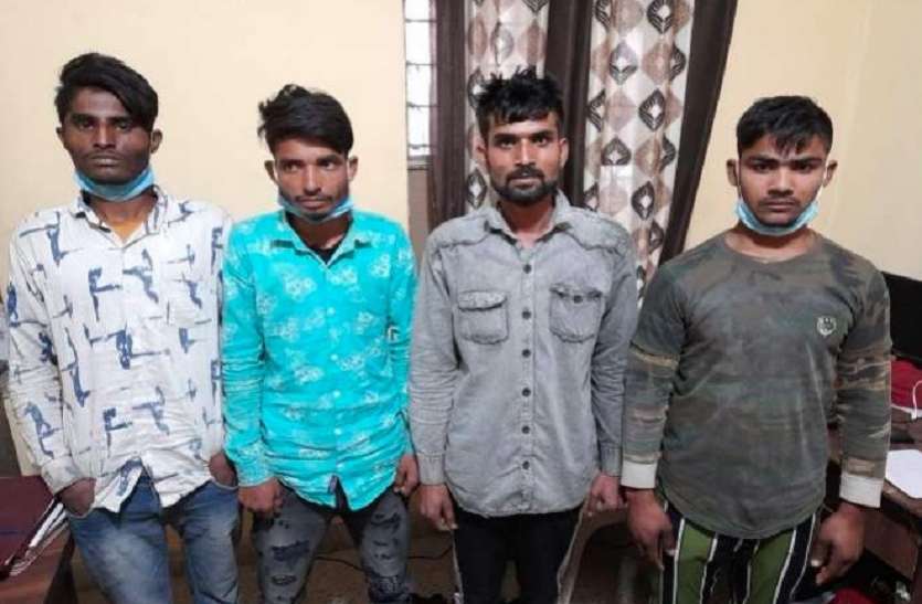 नशा करने के बाद चुराते थे मोटरसाईकिलें नशा करने के बाद चुराते थे मोटरसाईकिलें