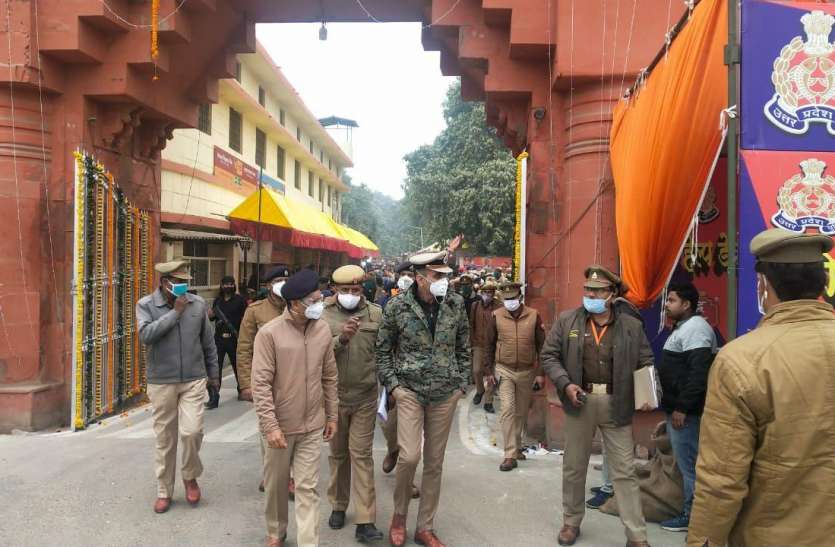 Gorakhnath Mandir खिचड़ी मेलाः चार जोन में बंटी गोरखनाथ मंदिर की सुरक्षा व्यवस्था