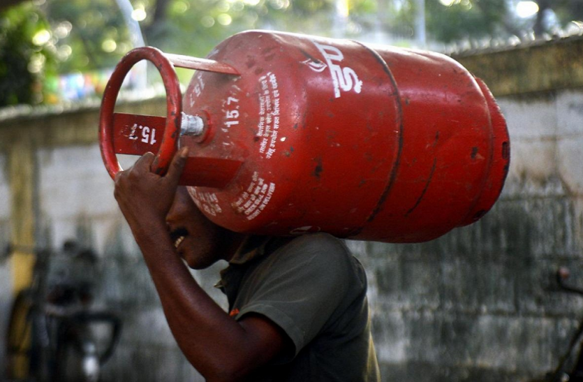 Utility: अब केवल 30 मिनट में आपके दरवाजे पहुंचेगा गैस सिलेंडर, जानिए कब से शुरू होगी सर्विस Utility: अब केवल 30 मिनट में आपके दरवाजे पहुंचेगा गैस सिलेंडर, जानिए कब से शुरू होगी सर्विस