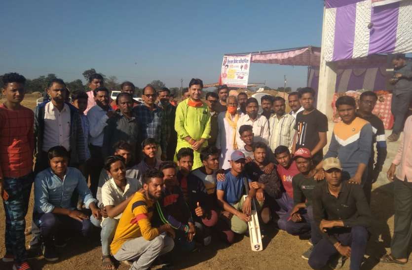 जराहमोहगांव को हराकर कटंगी की टीम बनी विजेता जराहमोहगांव को हराकर कटंगी की टीम बनी विजेता