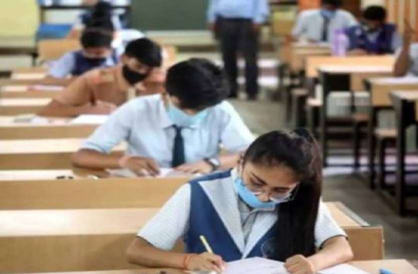 2_3.jpg कल से प्री-बोर्ड एग्जाम शुरू, अप्रैल-मई में हो सकती है 10वीं-12वीं की परीक्षा