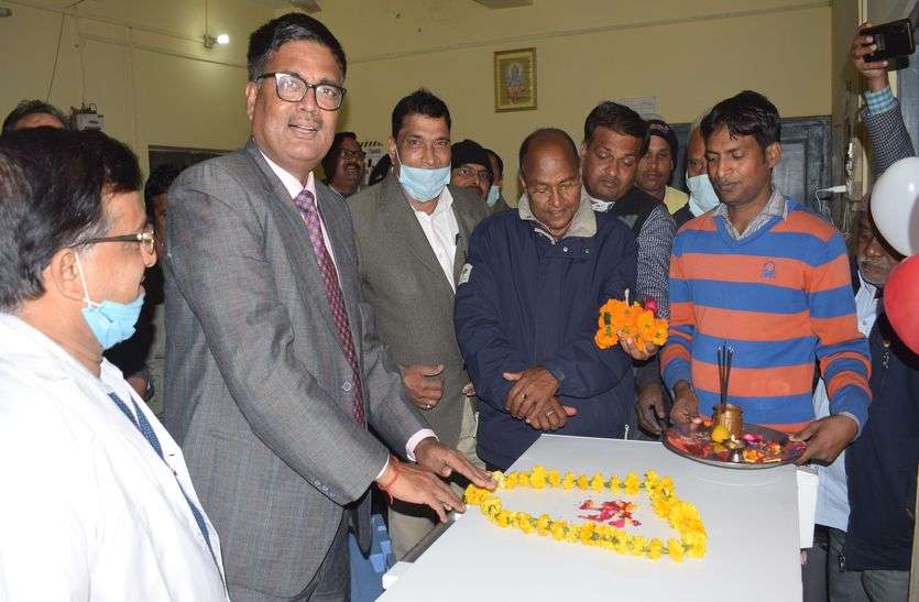 Kovid vaccine welcomed in Dholpur with drums ढोल नगाड़ों के साथ धौलपुर में हुआ कोविड वैक्सीन का स्वागत