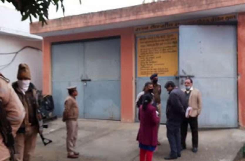 corona.jpg मेरठ पहुंची कोरोना की एक लाख से अधिक वैक्सीन, अब मेरठ से 9 जिलों में वितरण