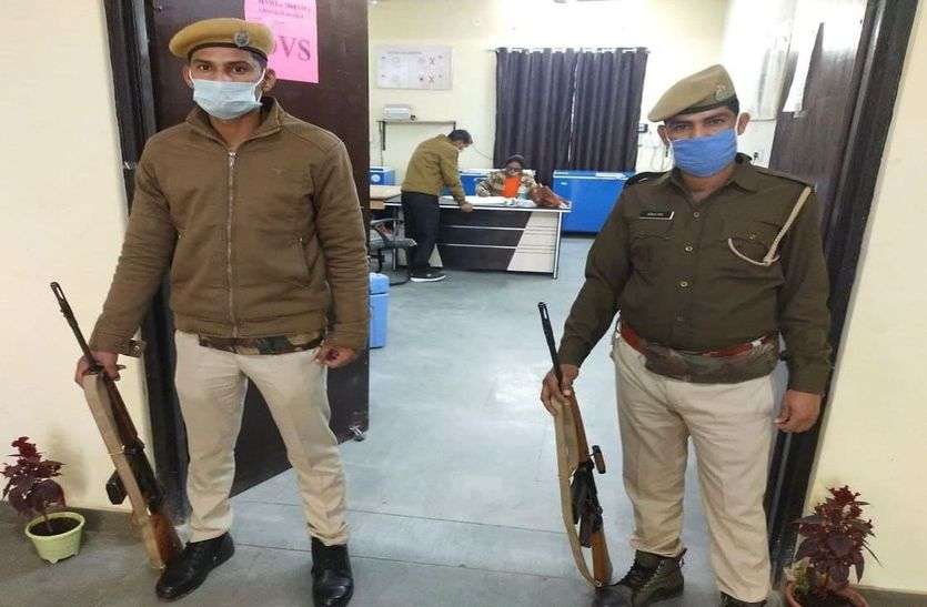 बूंदी पहुंचा मंगल टीका : तीन जगहों पर 100-100 जनों को लगेगी डोज बूंदी पहुंचा मंगल टीका : तीन जगहों पर 100-100 जनों को लगेगी डोज