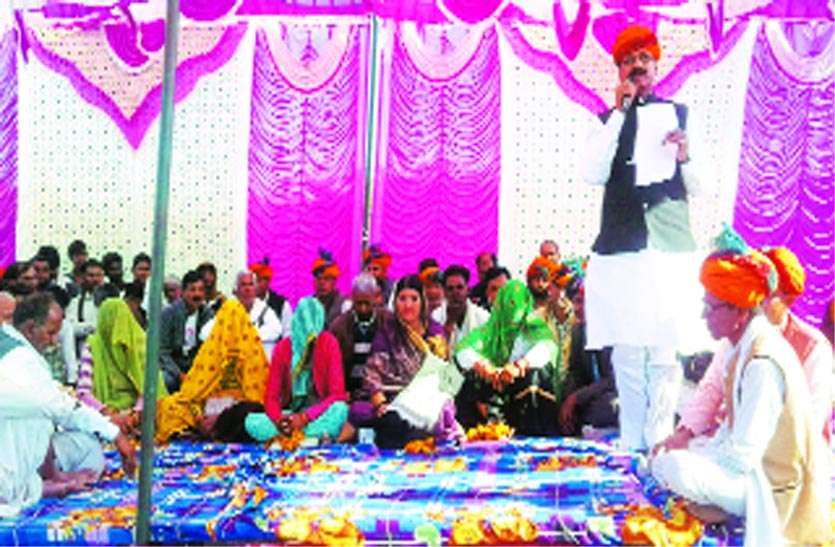 पद दंगल सांस्कृतिक पहचान के प्रतीक - सरोज बंसल पद दंगल सांस्कृतिक पहचान के प्रतीक - सरोज बंसल