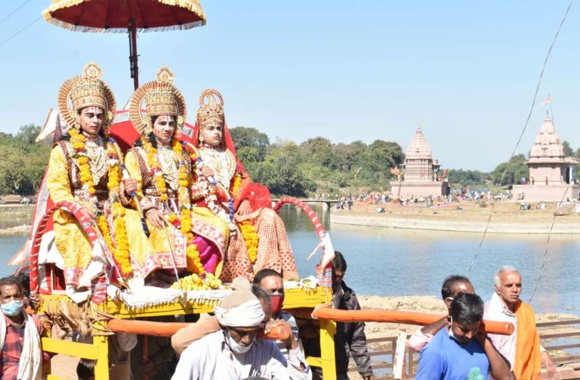 रामलीला शुरू हो गई यह संदेश देने शुरू कराया था गंगा दर्शन रामलीला शुरू हो गई यह संदेश देने शुरू कराया था गंगा दर्शन