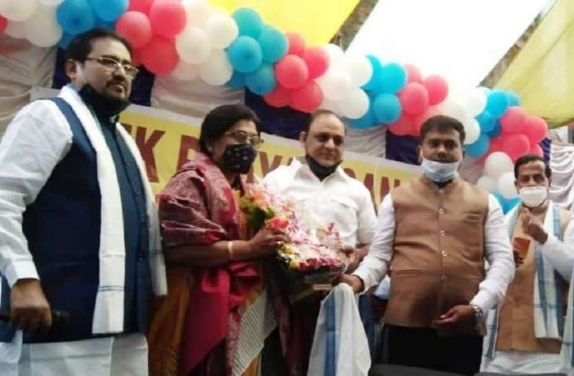 MAKAR-SANKRANTI----मकर संक्रांति पर दान-पुण्य, कम्बल तो कहीं खिचड़ी वितरण MAKAR-SANKRANTI----मकर संक्रांति पर दान-पुण्य, कम्बल तो कहीं खिचड़ी वितरण