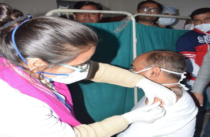 PMO launches first vaccine in Kovid-19 vaccine campaign कोविड-19 वेक्सीन अभियान का श्रीगणेश, पीएमओ ने लगवाया पहला टीका