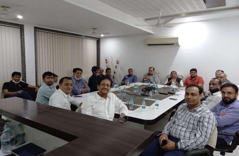 SURAT NEWS DAYRI: एंटी डंपिंग ड्यूटी के विरोध में लड़ेंगे लम्बी लड़ाई SURAT NEWS DAYRI: एंटी डंपिंग ड्यूटी के विरोध में लड़ेंगे लम्बी लड़ाई