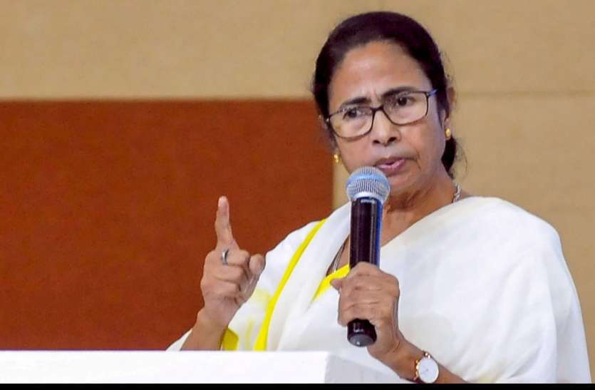 mamta banerjee ममता सरकार का केंद्र से आग्रह, राज्य में सभी लोगों के लिए टीके उपलब्ध कराए जाएं