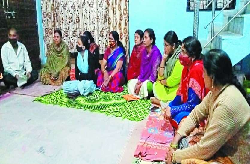 गायत्री शक्तिपीठ के कार्यकर्ता घर-घर पहुंचाएंगे गंगाजल गायत्री शक्तिपीठ के कार्यकर्ता घर-घर पहुंचाएंगे गंगाजल