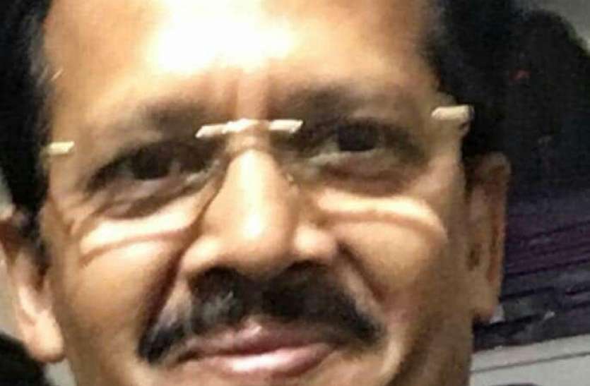 ved_prakash.jpg कलेक्टर वेद प्रकाश के मार्गदर्शन में सुपर सक्सेस रहा करेली गुड़ मेला, देश भर में मिली ख्याति