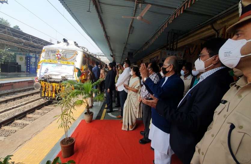 Ahmedabad News : जय सरदार के नारे के साथ नडियाड के 56 लोग केवडिया रवाना हुए Ahmedabad News : जय सरदार के नारे के साथ नडियाड के 56 लोग केवडिया रवाना हुए