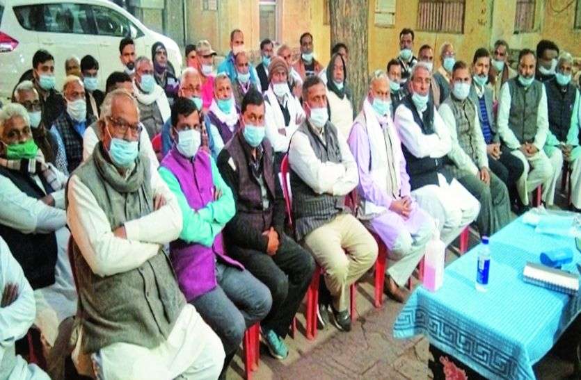 हथकढ़ व अवैध शराब की बिक्री पर बीट कांस्टेबल होगा निलम्बित - एसपी हथकढ़ व अवैध शराब की बिक्री पर बीट कांस्टेबल होगा निलम्बित - एसपी