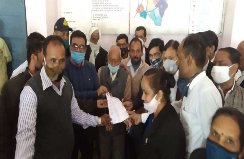 Demand for early enforcement of Advocate Protection Act एडवोकेट प्रोटेक्शन एक्ट शीघ्र लागू करने की मांग