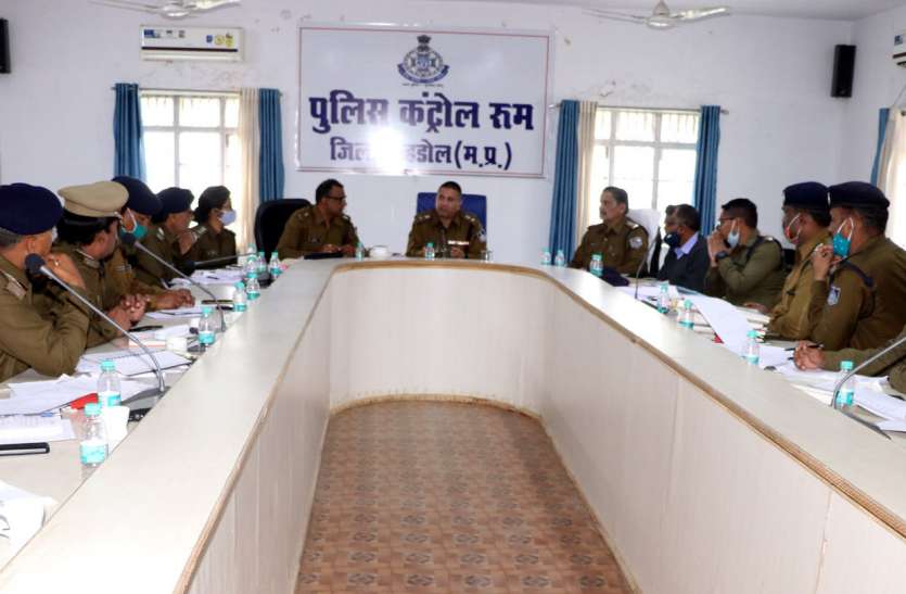 Comprehensive security arrangements CCTV cameras in police station सभी थानों में सीसीटीवी कैमरों के साथ सुरक्षा का करें व्यापक इंतजाम