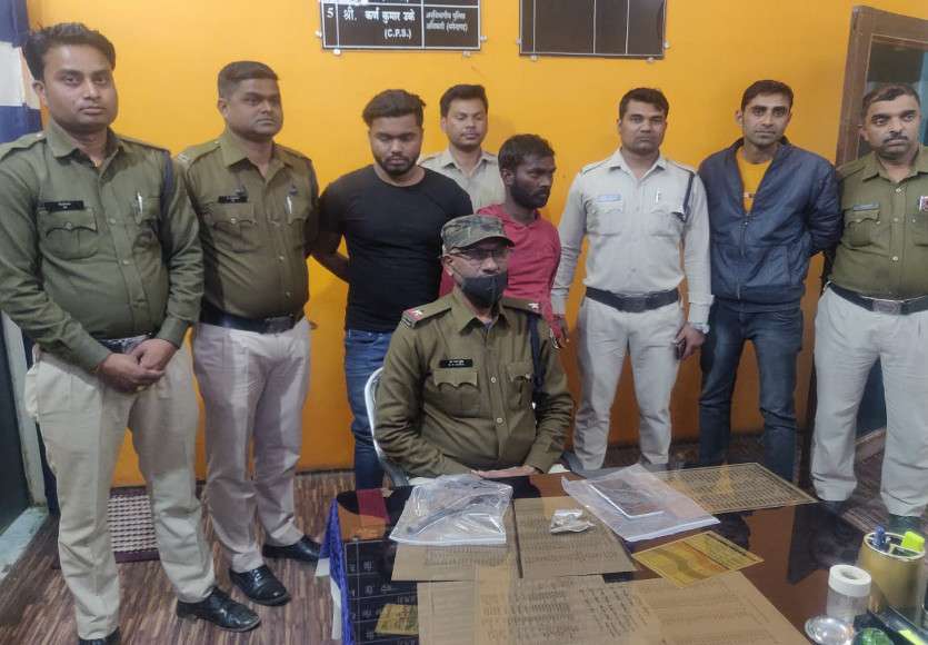 किन्नर ने शादी से किया इनकार तो सिरफिरे आशिक ने कट्टे से चला दी गोली, 2 गिरफ्तार