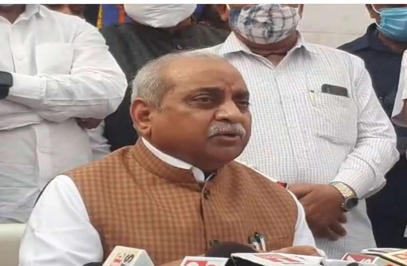 Gujarat: 'दूसरे देशों की तुलना में भाजपा का मृत्यु दर कम' Gujarat: 'दूसरे देशों की तुलना में भाजपा का मृत्यु दर कम'