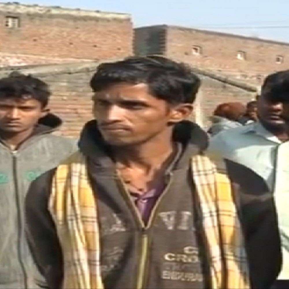 मौत से दो इंच की दूरी : सिर के पास से गुजरा था डम्पर का पहिया