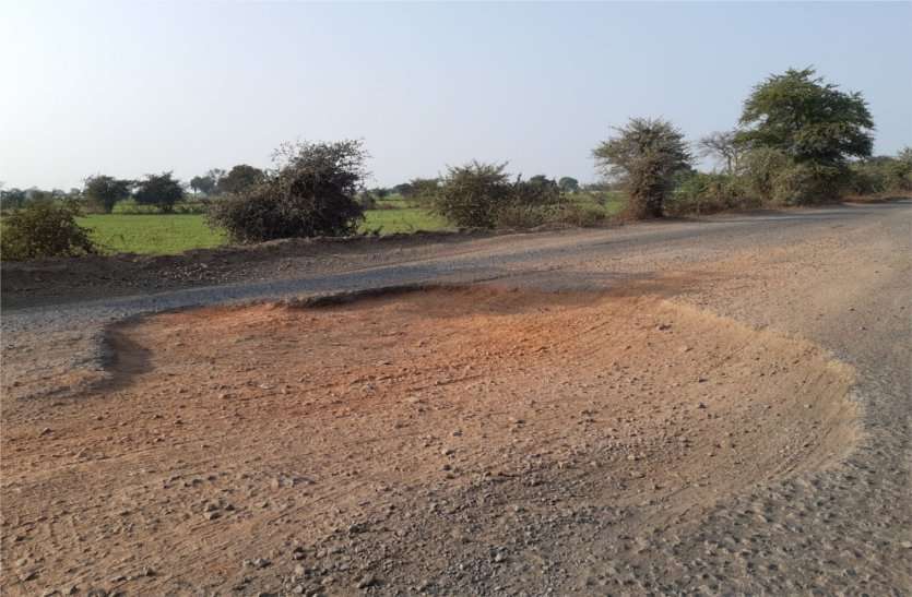 Repair of bypass road entangled between PWD and refinery management पीडब्ल्यूडी और रिफाइनरी प्रबंधन के बीच उलझी बायपास रोड की मरम्मत