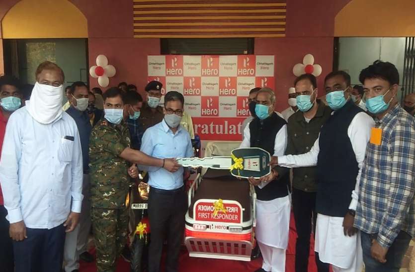 गरियाबंद जिला प्रशासन को मिली बाइक एम्बुलेंस गरियाबंद जिला प्रशासन को मिली बाइक एम्बुलेंस