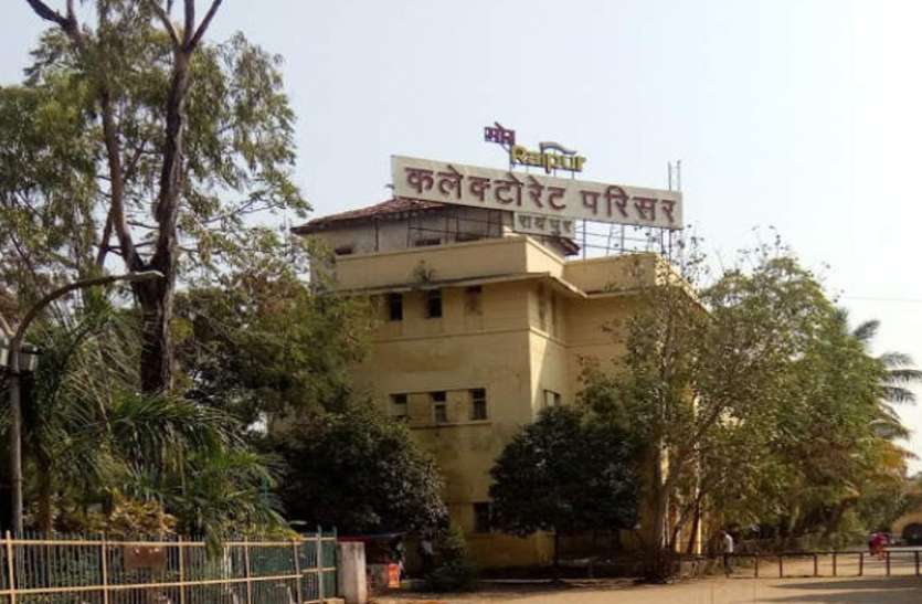 collector.jpg सचिवालय मिले बंद तो होगी अनुशासनात्मक कार्रवाई