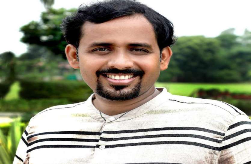 गणतंत्र दिवस पर विदेश में गूंजेगा 'वंदे मातरम', लखनऊ से पंकज प्रसून कैम्ब्रिज विवि में करेंगे भारत की ओर से प्रतिनिधित्व गणतंत्र दिवस पर विदेश में गूंजेगा 'वंदे मातरम', लखनऊ से पंकज प्रसून कैम्ब्रिज विवि में करेंगे भारत की ओर से प्रतिनिधित्व
