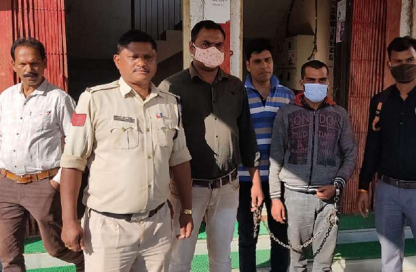 महिला के अंधे हत्याकांड मामले का मुख्य आरोपी गिरफ्तार महिला के अंधे हत्याकांड मामले का मुख्य आरोपी गिरफ्तार