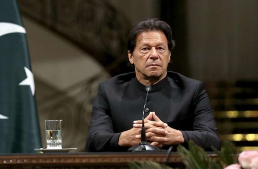 imran_khan.jpg Pakistan: इमरान सरकार के खिलाफ विपक्ष ला सकता है अविश्वास प्रस्ताव, NAB को खत्म करने की मांग