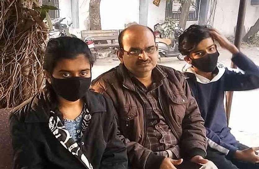 वापी से जलगांव जा रही महिला की ट्रेन में मौत, प्राथमिक उपचार की सुविधा नहीं वापी से जलगांव जा रही महिला की ट्रेन में मौत, प्राथमिक उपचार की सुविधा नहीं