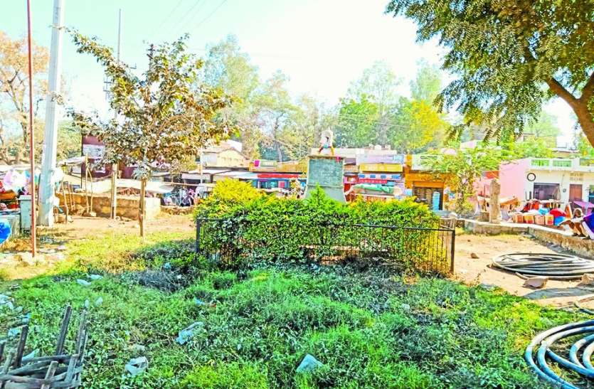Jhalaaman Park craving facilities सुविधाओं को तरसता झालामान पार्क