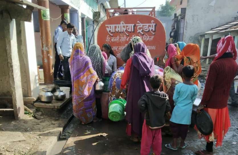जलदाय विभाग की कारस्तानी: आंकड़ों में सभी घरों में जलापूर्ति, हकीकत कोसों दूर जलदाय विभाग की कारस्तानी: आंकड़ों में सभी घरों में जलापूर्ति, हकीकत कोसों दूर