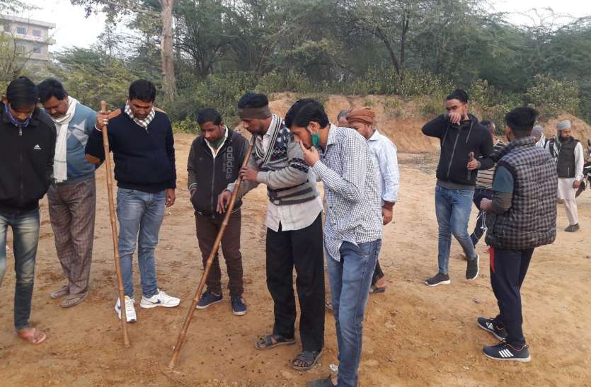 करौली के इस इलाके के आबादी क्षेत्र में फिर आया जरख, लोगों की उड़ी नींद करौली के इस इलाके के आबादी क्षेत्र में फिर आया जरख, लोगों की उड़ी नींद